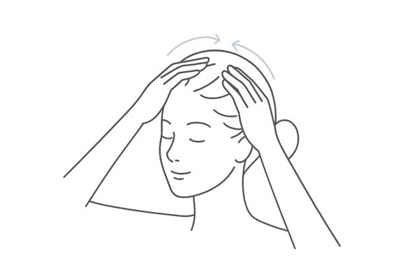 頭皮マッサージの基本(指の腹で円を描く)